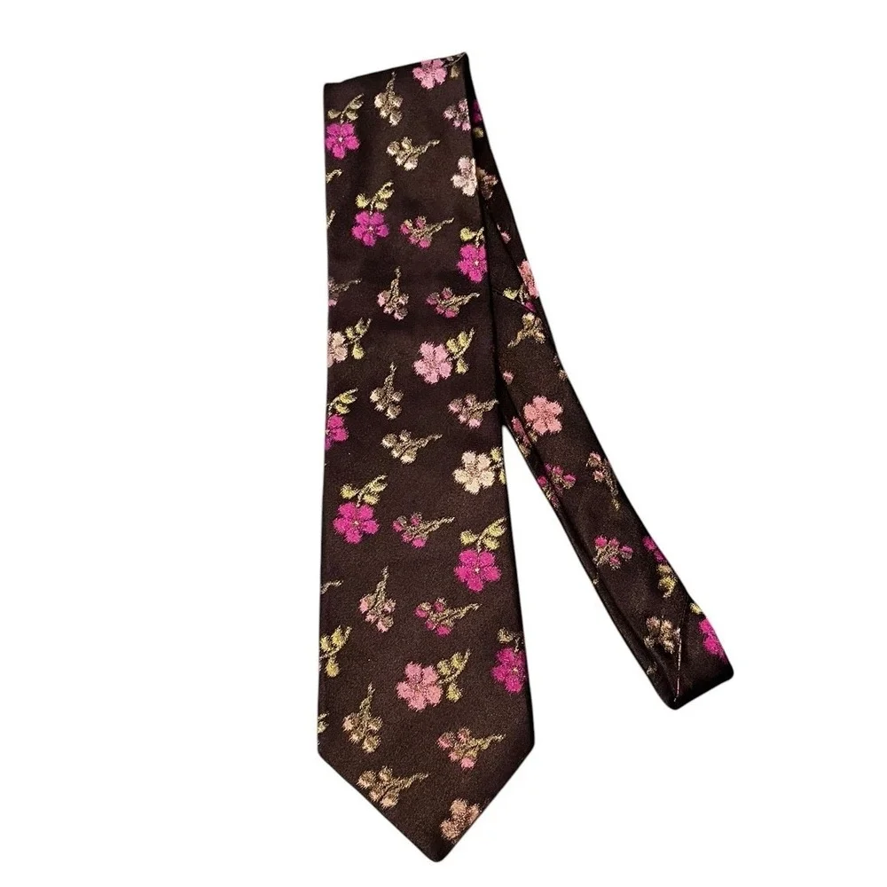 Ted Baker excellent